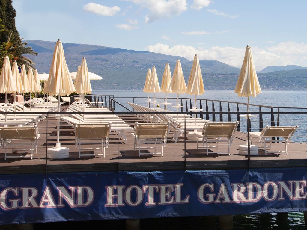 Grand Hotel Gardone Gardone Riviera Buitenkant foto